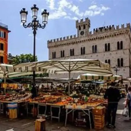 Appartamento Arredato Uso Turistico Zia Adelaide